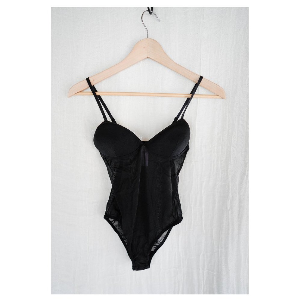✨FREE: Black Bodysuit (S)